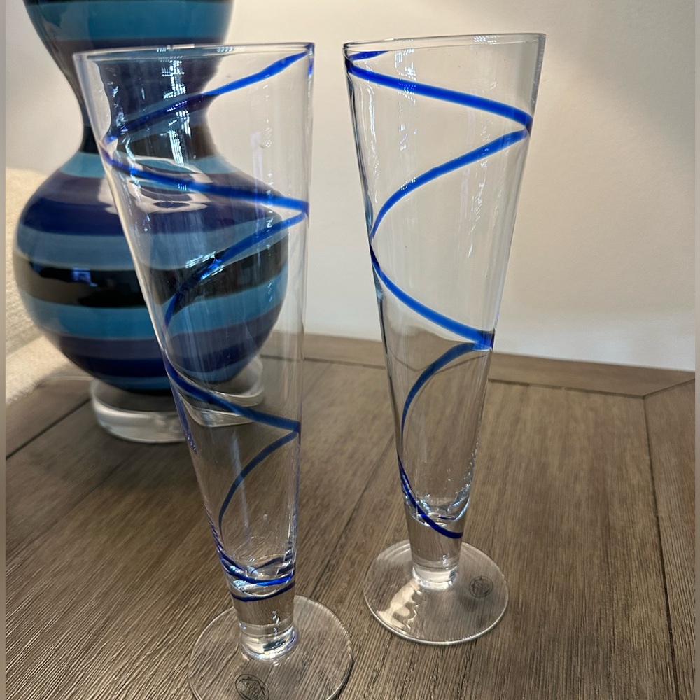 Vintage Home Essentials Pilsner Cobalt Blue Swirl Glasses - N w/o T